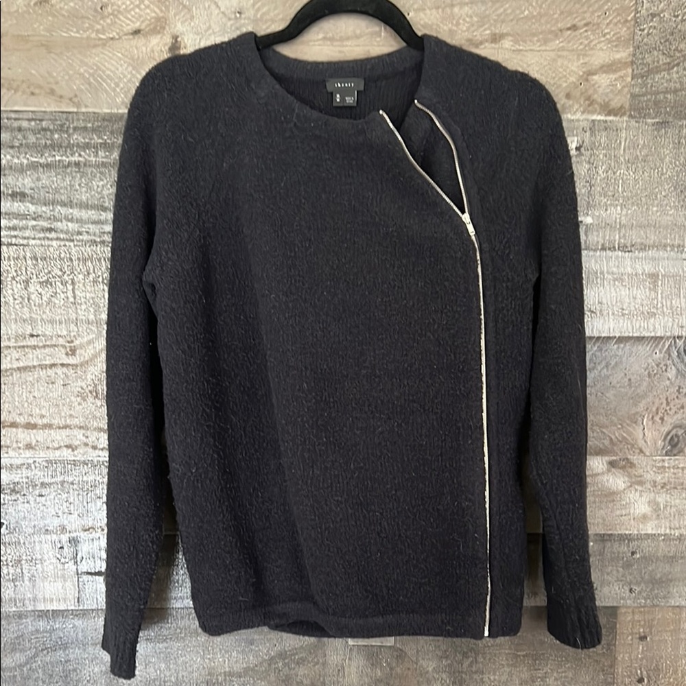 Black Asymmetrical‎ Zip Sweater
